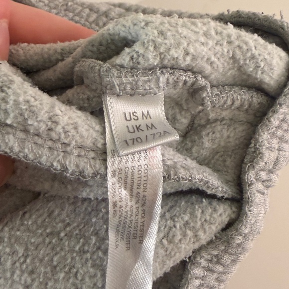 Urban Outfitters Women's Grey Sweatpants - Picture 3 of 3